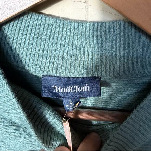 NEW ModCloth Casual Keeper Mock Neck Balloon Sleeve Sweater Size Large - Picture 7 of 8